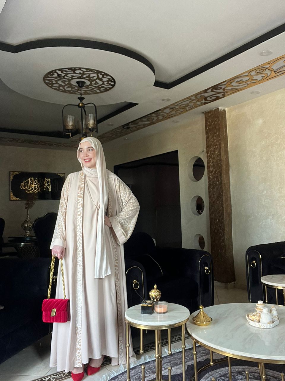 abaya nour en beige