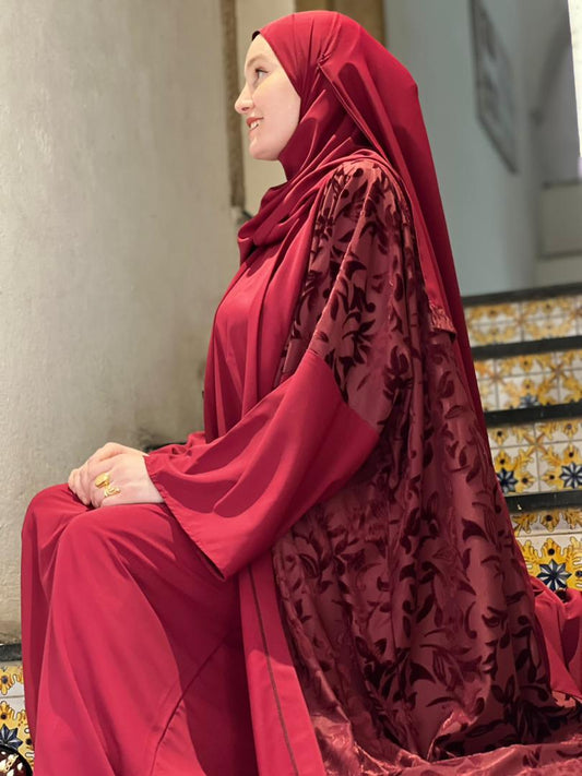 ABAYA NOUR AU BORDEAU